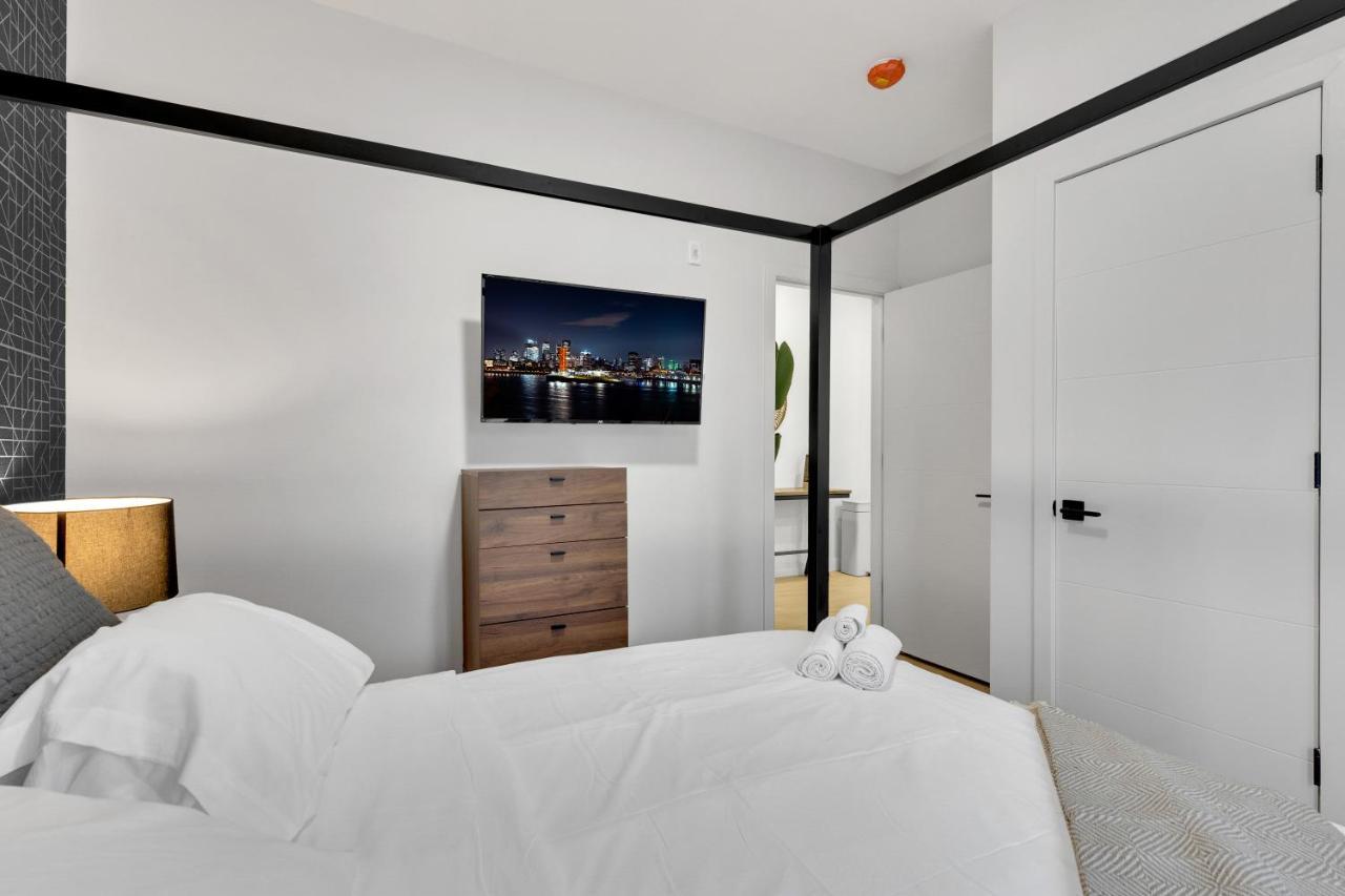 Deluxe Suites Downtown Монреаль Екстер'єр фото