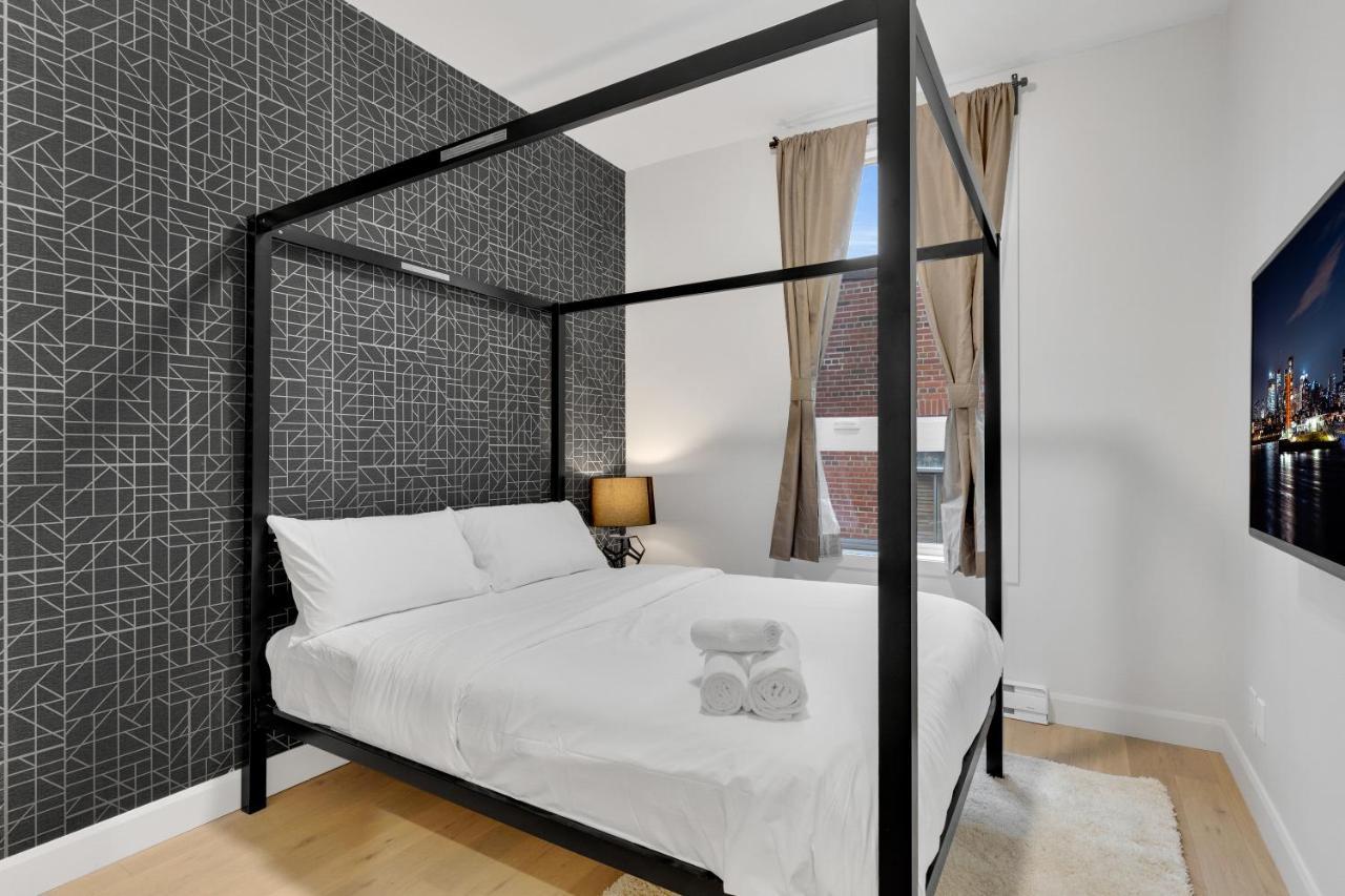 Deluxe Suites Downtown Монреаль Екстер'єр фото