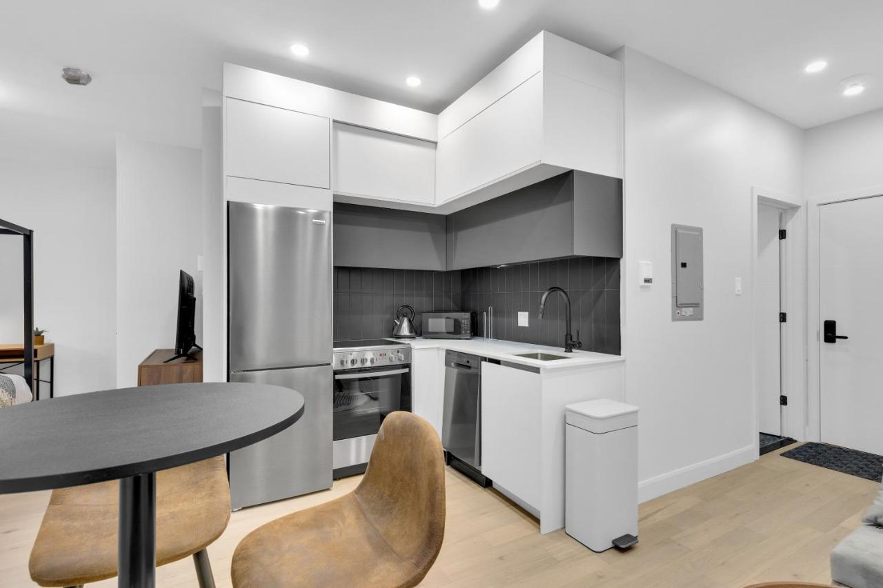 Deluxe Suites Downtown Монреаль Екстер'єр фото