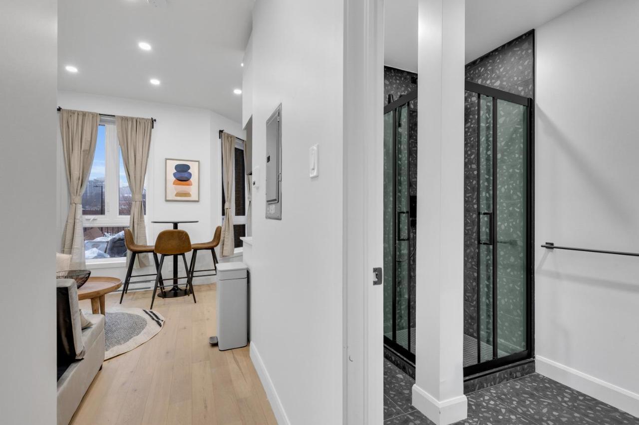 Deluxe Suites Downtown Монреаль Екстер'єр фото