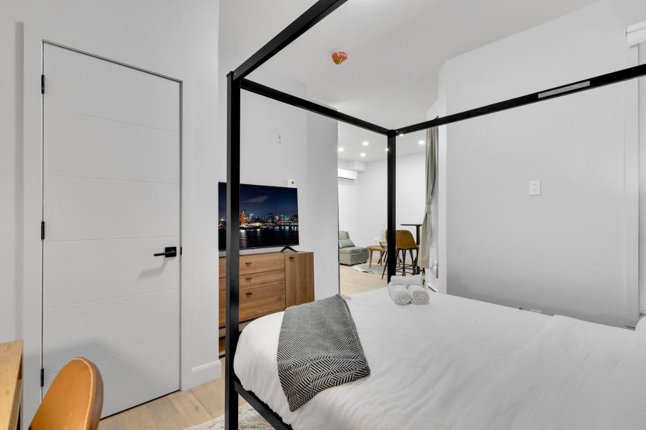 Deluxe Suites Downtown Монреаль Екстер'єр фото